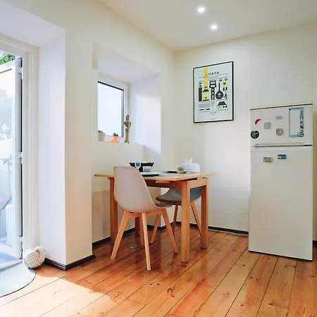 Apartment New - Swallow's Garden Lissabon