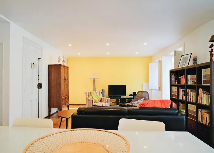 New - Swallow's Garden Lisboa